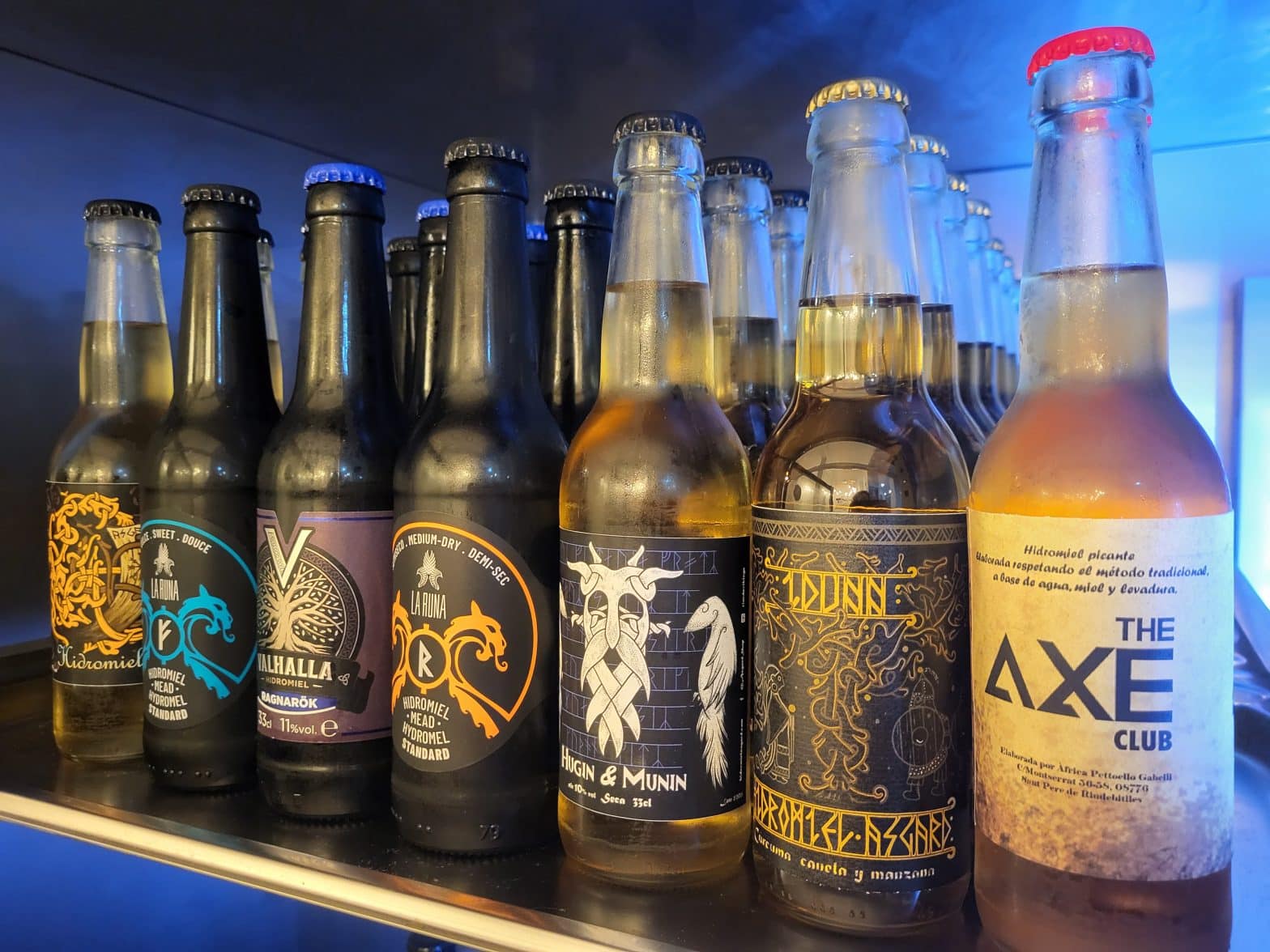 buy mead and Axe Throwing in Barcelona