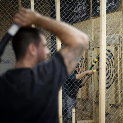 tiro de hacha axe throwing barcelona